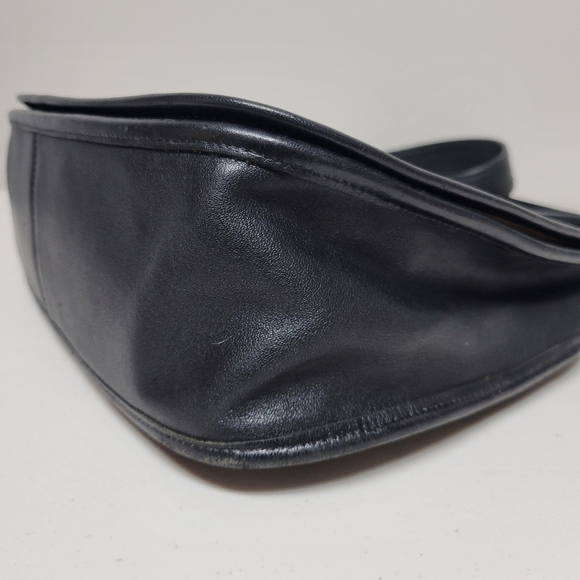 Coach 9718 Vintage Legacy Leather Flap Saddle Shoulder Bag. - Picture 6 of 15